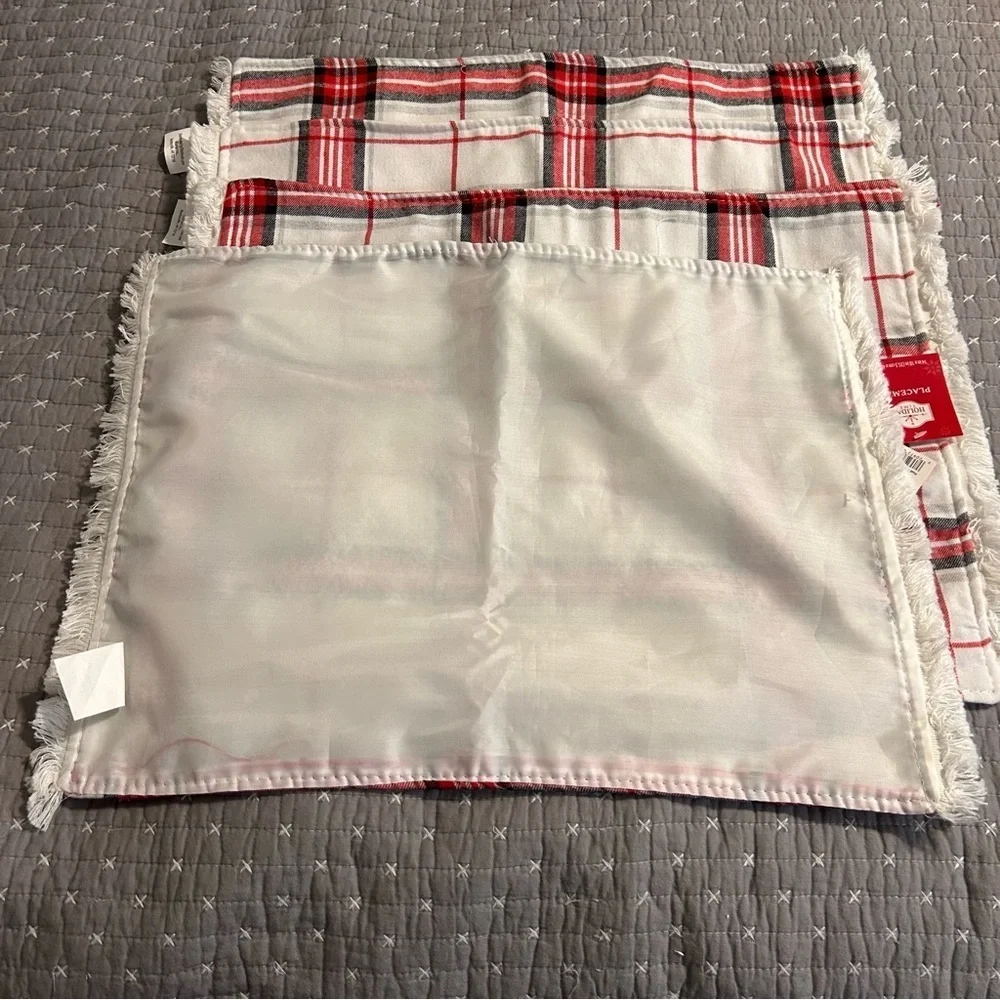 Holiday Plaid Placemat Set of 4 - NEW